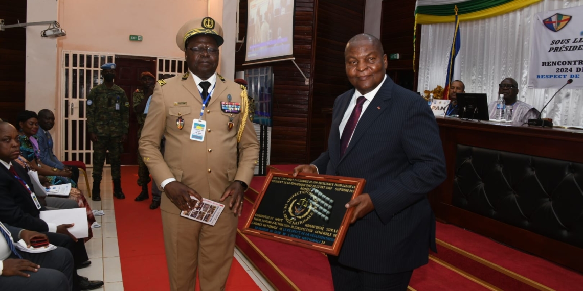 Ce qui a été dit par le Président Touadéra lors de la rencontre de haut niveau entre les autorités politiques, stratégiques et les paramilitaires