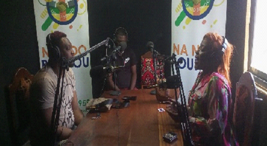 Winnie Massanga et Claudio Ngoïta, invités de Sébastien Junior Nzangui alias «Baba Ndowa» dans l’émission «Décibel»