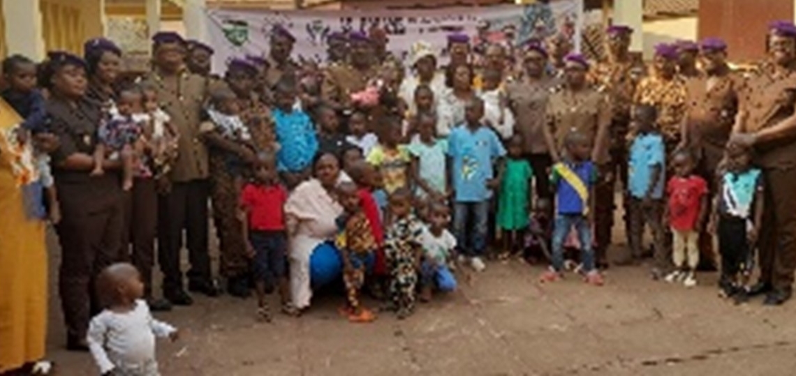 La Douane centrafricaine au chevet des enfants en situation difficile en prélude à leur Journée Internationale