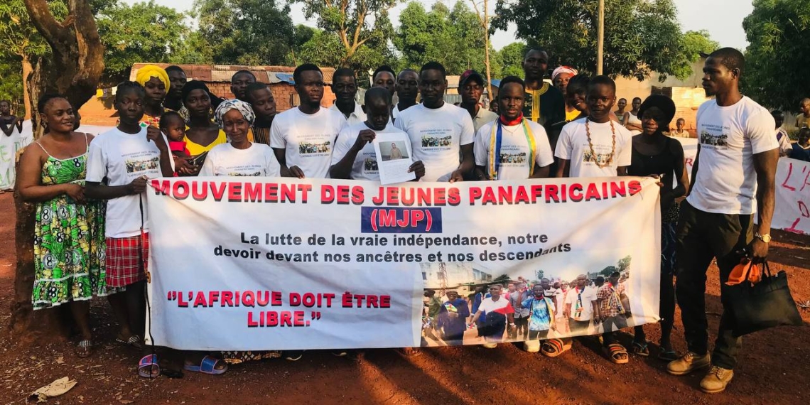 Rassemblement spontané contre l’ingérence américaine en Afrique centrale