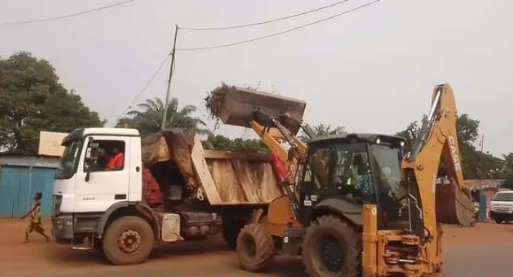 Des éléments de la BIR de l’opération «Kwa Ti Kôdrô» déployés dans les marchés de Bangui pour les services de l’ordre public