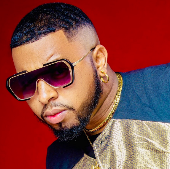 L’artiste Centrafricain Chegué Central mobilise ses pairs en faveur de l’éducation des enfants