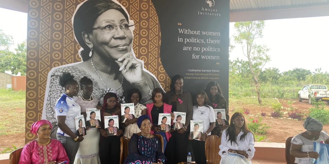Un échange fructueux entre l’ancienne Cheffe d’Etat de la transition centrafricaine Mme Catherine Samba Panza et les jeunes filles leaders