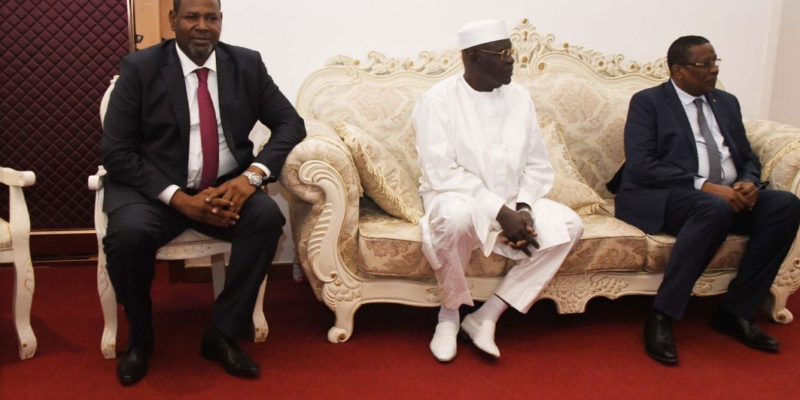 Le Président Touadéra a reçu en audience au Palais de la Renaissance à Bangui une délégation tchadienne