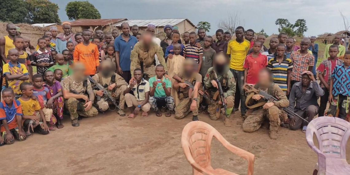 Une équipe d’instructeurs Russes a échangé avec la population du village Sabegoudedans la sous-préfecture de Kouango