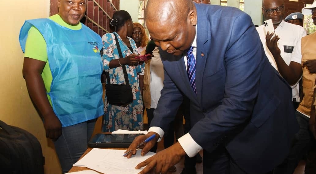 Le Président Touadéra, lance les opérations d’enrôlement sur la liste électorale en RCA et invite les Centrafricains à s’enrôler massivement