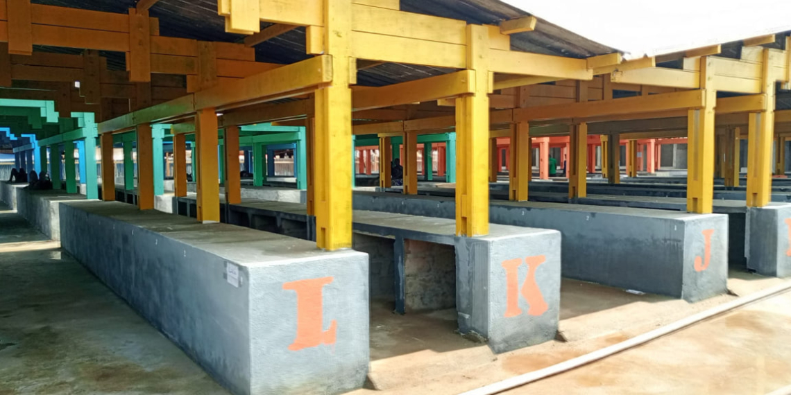 Les travaux de réhabilitation partielle du marché Pétévo, dans le 6ème arrondissement de Bangui, en phase de finition