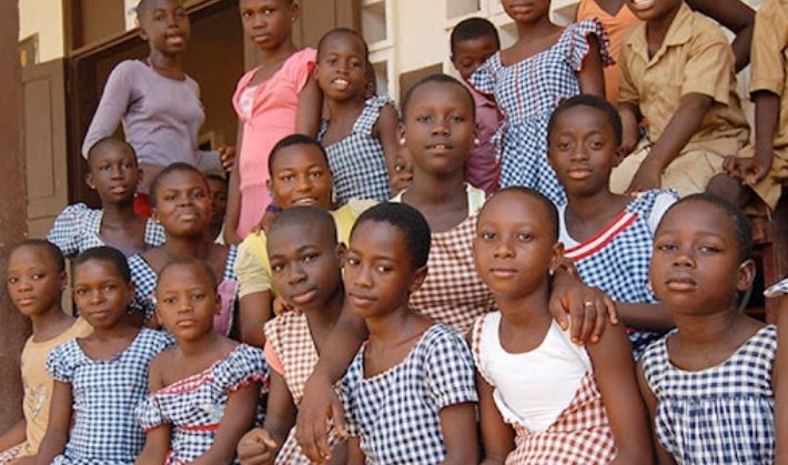 L’association «Action Solidaire» sensibilise les élèves de l’établissement scolaire Sainte Gisèle sur l’hygiène menstruel