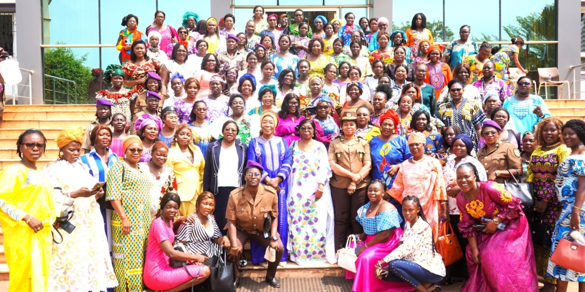 L’Association des Femmes du Blocs Finances célèbre la Journée Internationale des Droits des Femmes à travers une conférence-débat