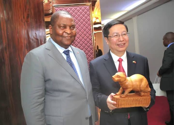 Le Maire de Chongqing en Chine Hu Heng Hua a visité la capitale centrafricaine Bangui