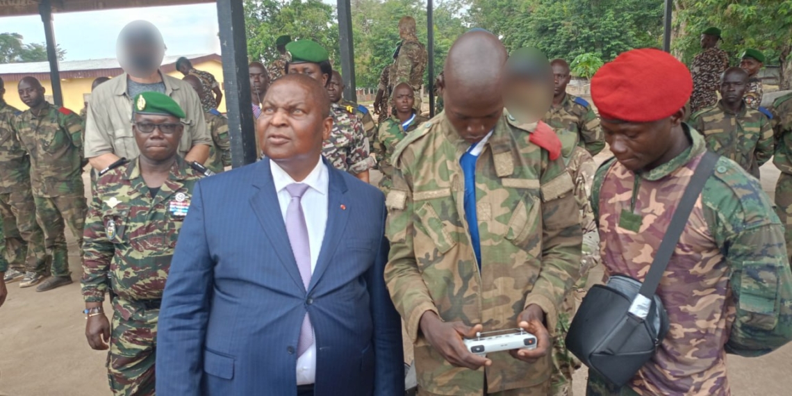 Le Président Touadéra a inspecté la base militaire de Bérengo : les instructeurs Russes hautement appréciés