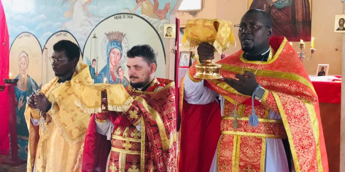 La Maison Russe de Bangui a accueilli une soirée culturelle à l’occasion de la célébration de 10 ans d’existence de la paroisse Saint André de Bimbo