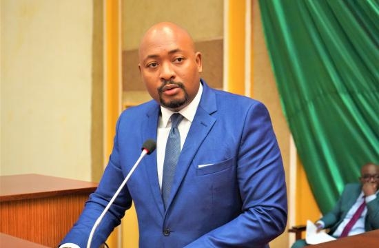 La Loi de Finances rectificative 2025 est projetée à 369,41 milliards de FCFA contre 384,38 milliards de FCFA par le Ministre Hervé Ndoba