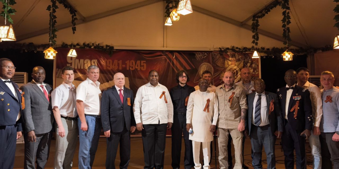 Bangui célèbre le 80e anniversaire de la victoire de la Grande Guerre Patriotique