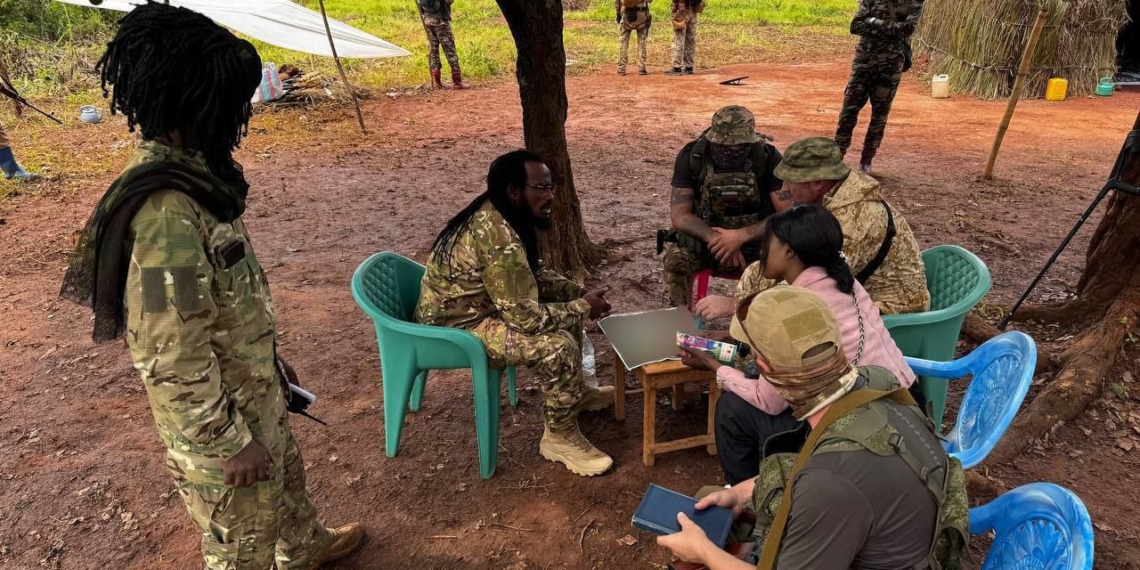 Les instructeurs russes ont rencontré le «général» de l’UPC Amadou Bungous