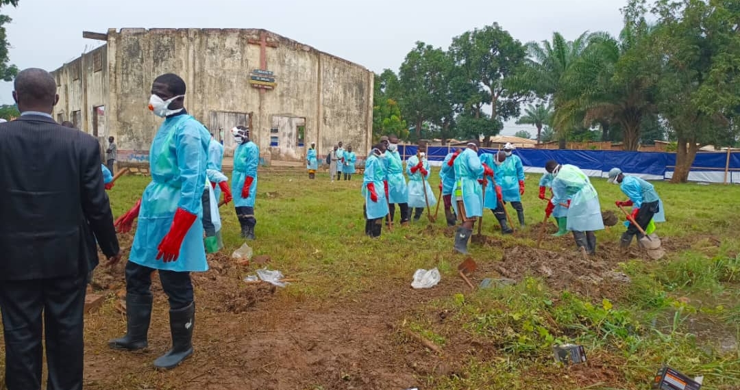 Bilan à mi-parcours des opérations d’exhumation de certains corps au cimetière de Ndress dans le 4ème arrondissement de Bangui
