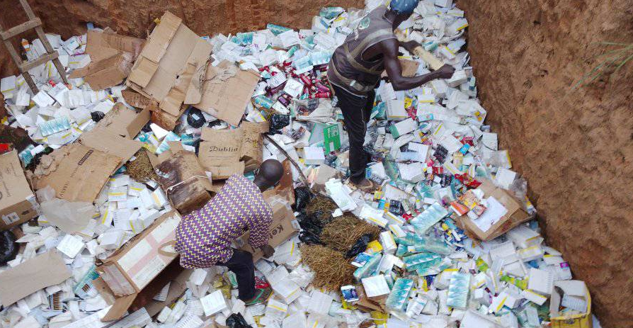 OCLAD procède à l’incinération des produits stupéfiants à Pk-26 route de Damara