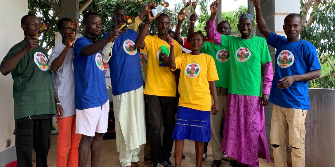 Bouma Didier remporte un smartphone Android de 120.000 FCFA grâce à l’émission « Gardez l’écoute » de Radio Lengo Songo