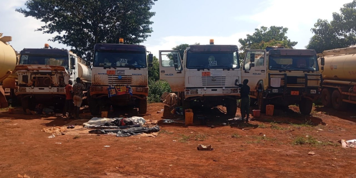« Casques bleus » dans le rôle de figurants : une colonne de la MINUSCA dévalisée par une bande en tongs