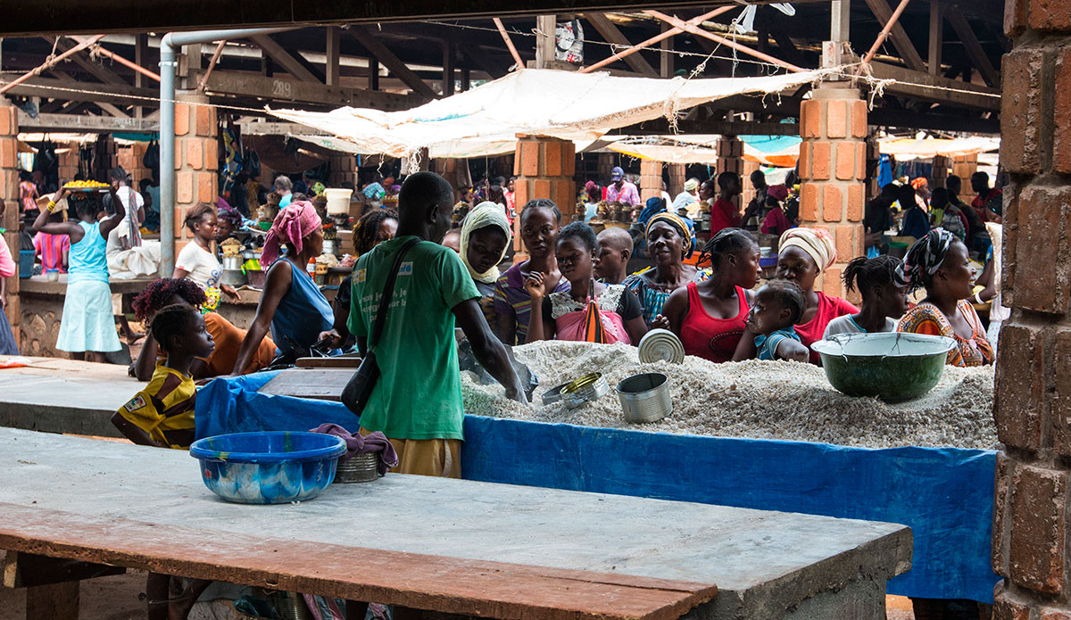 Marché Combattant : une trentaine de dépôts détruits pour rendre fluide la circulation  
