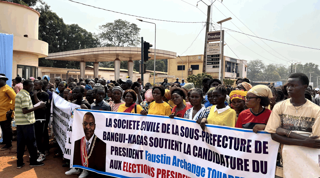 La plate-forme Azimut à Bimbo 2 : La population apporte son soutien à la candidature du Président Faustin Archanges Touadéra