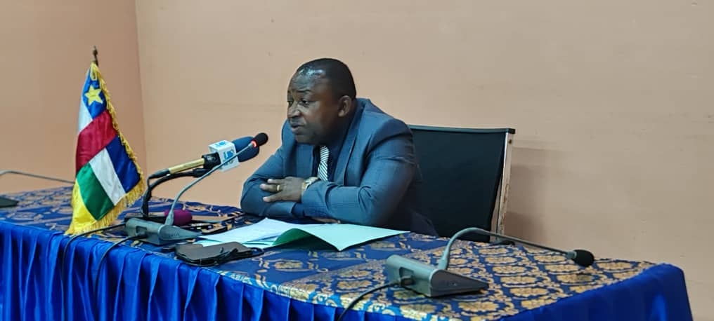 Dr Alexis Ndui Yabela relève l’incohérence entre le Statut Général de la Fonction Publique et le Code électoral centrafricain