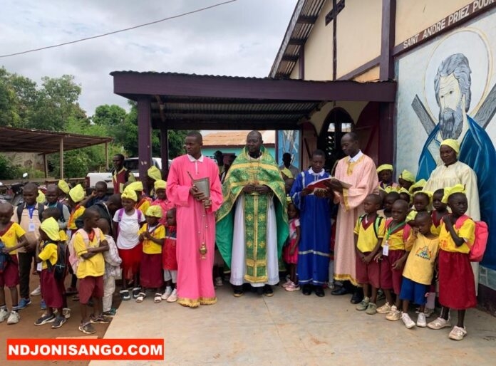 La Paroisse Saint André de Bimbo a célébré la fête de Saint patron de l’écoleorthodoxe «Les Petit de Saint Sergei de Radonege»