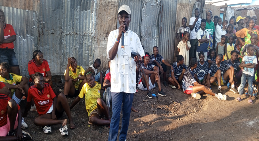 Le Mouvement Panafricain a échangé avec la population du 2ème arrondissement sur les bonnes réalisations du Président Touadéra
