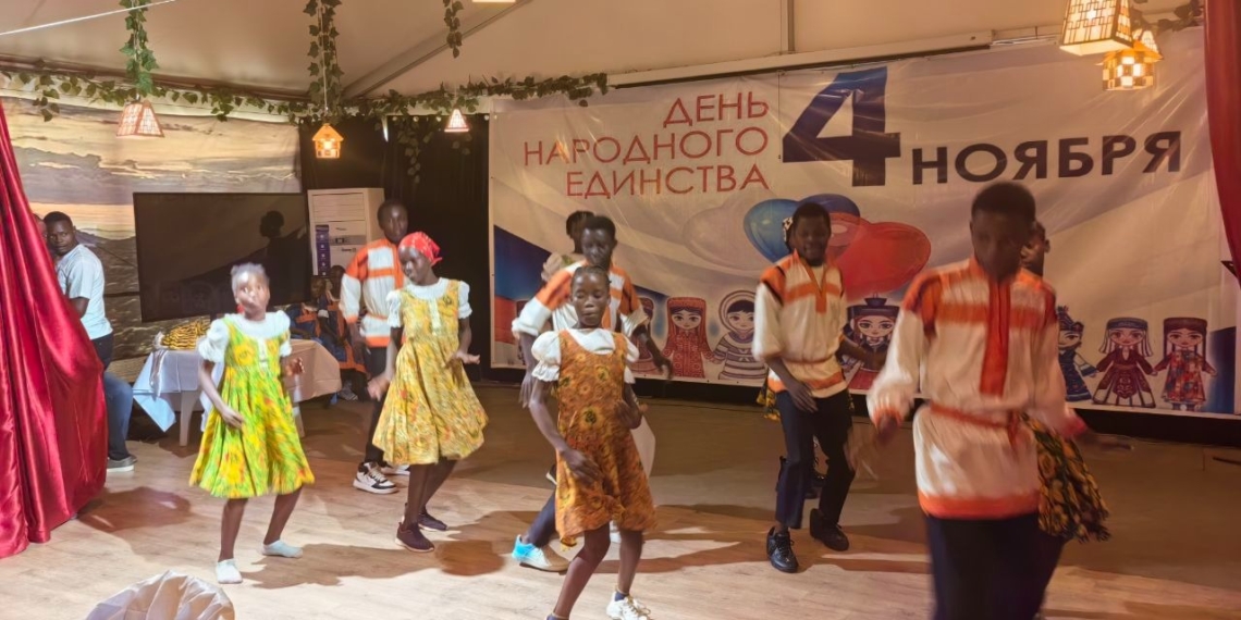 Célébration de la Journée de l’Unité Nationale à la Maison Russe de Bangui