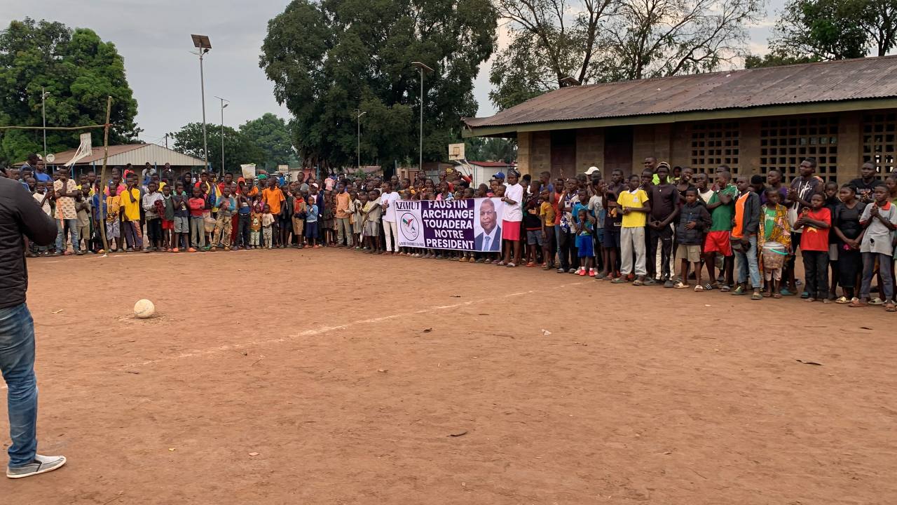 La plateforme «Azimut» à Bimbo 2 : la population apporte son soutien à la candidature du Président Faustin Archanges Touadéra