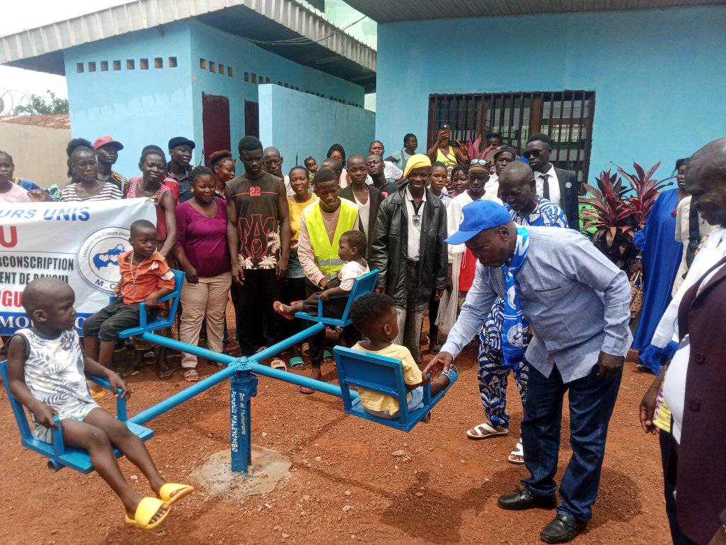 Pamphile Maleyombo contribue à la réhabilitation des infrastructures scolaires dans le 4ème arrondissement de Bangui