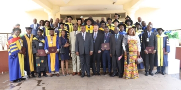Le président Touadéra honore la cérémonie de remise des diplômes de 22 lauréats de l’Université d’Euclide