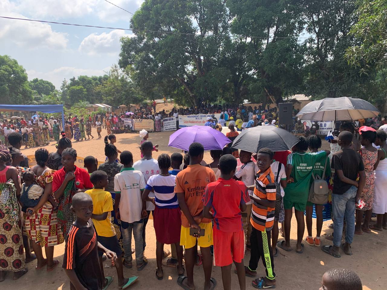 La population de Sapéké dans le 2ème arrondissement de Bangui mobilisée pour soutenir Faustin Archange Touadéra à la présidentielle de décembre 2025