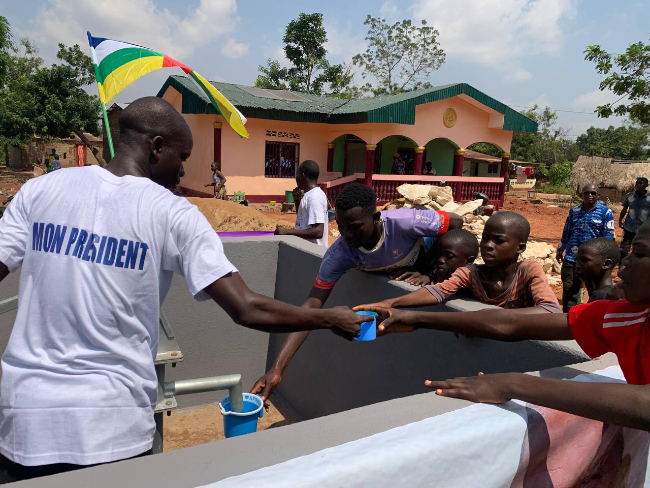 L’eau potable une réalité pour la population des quartiers Ngoulekpa, Ngou-Couran 2 et Karangondo