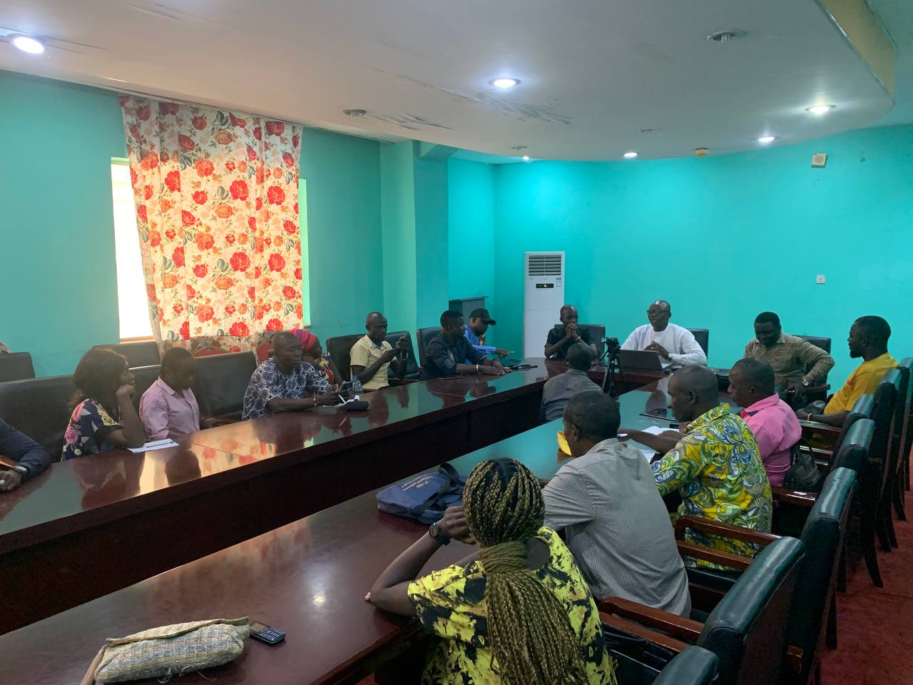 Election présidentielle 2025 : les plateformes «Synergie Centrafricaine et «Emergence 2025» interpellent les candidats Dologuélé et Dondra