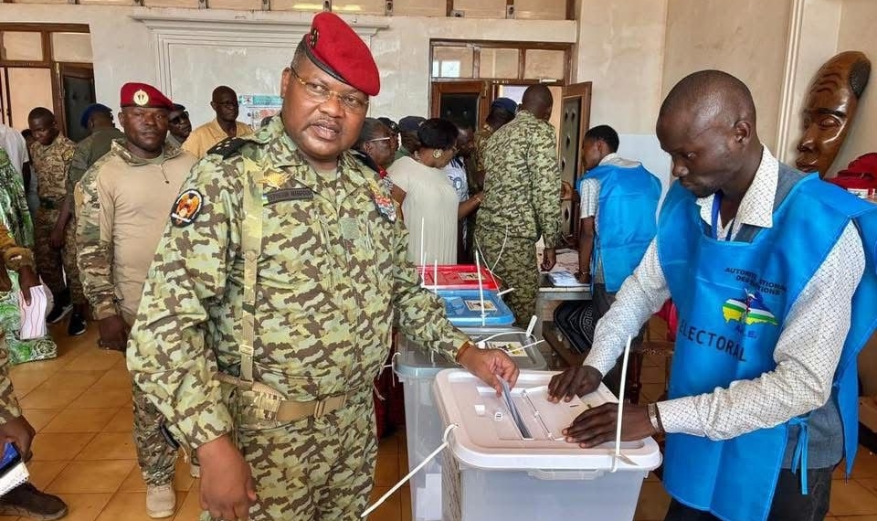 Forte mobilisation des FACA pour remplir leur devoir civique avec discipline et patriotisme