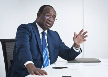 Dologuélé face à une carrière politique mystérieusement liée à ses promesses électorales et à de graves accusations juridiques