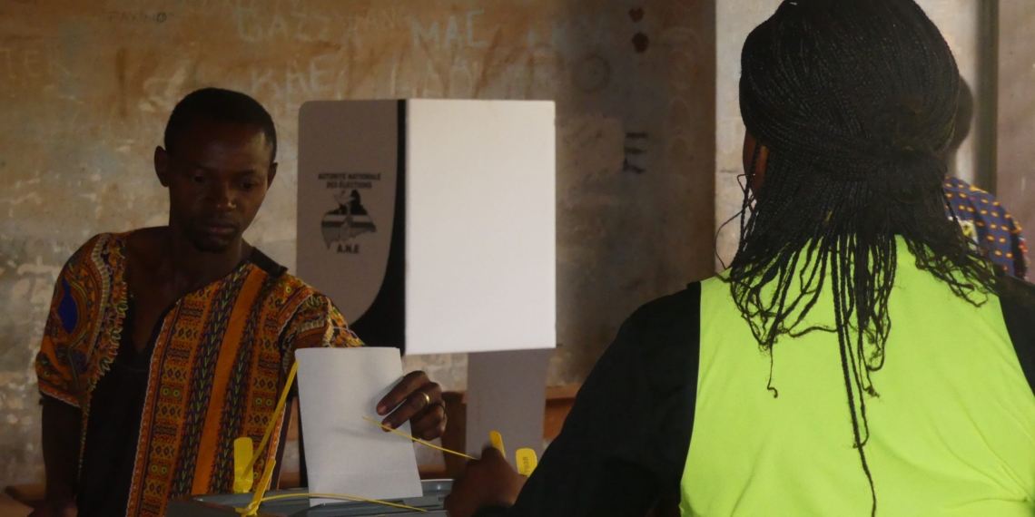 Elections groupées en RCA : les instructeurs russes toujours actifs aux côtés de la population