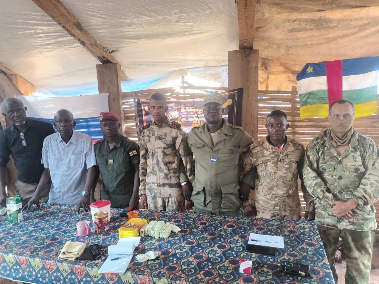 Les instructeurs russes et les FACA ont tenu une importante réunion à Grimari