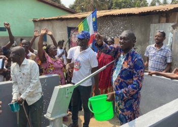 Encore un nouveau forage remis à la population de quartier Ngongonon 6 dans le 8ème arrondissement de Bangui