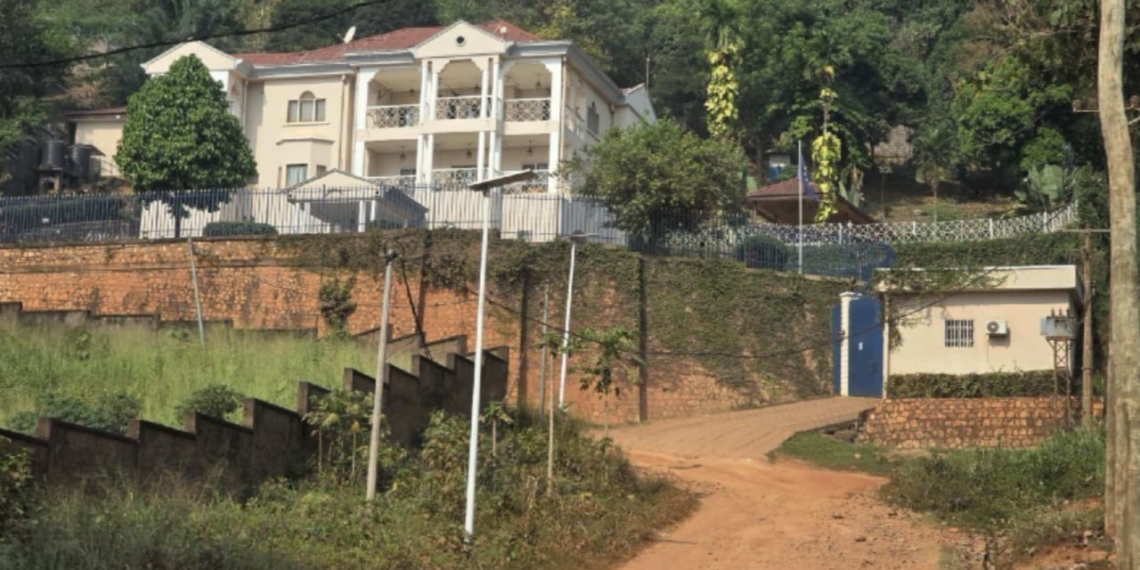 Quand l’Union Européenne finance Dologuélé à travers le paiement de soi-disant loyer de la maison construite grâce à la corruption de 10%