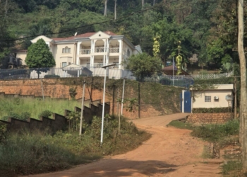 Quand l&rsquo;Union Européenne finance Dologuélé à travers le paiement de soi-disant loyer de la maison construite grâce à la corruption de 10%