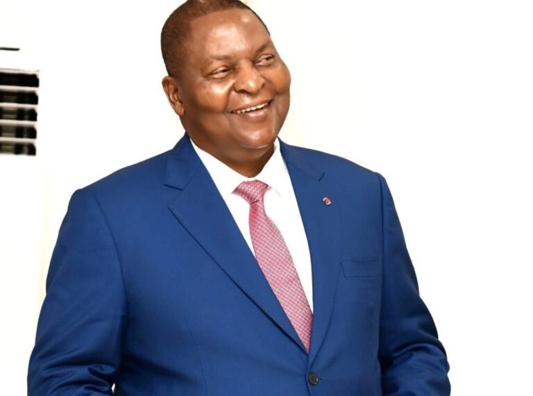 Contrairement à Anicet Georges Dologuélé, l’un des candidats à l’élection présidentielle Marcelin Yalimendé a déclaré qu’«il y a un seul fauteuil»