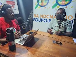 Radio Lengo Songo récompense les heureux gagnants de jeu concours de l’émission interactive «Gardez l’Ecoute»