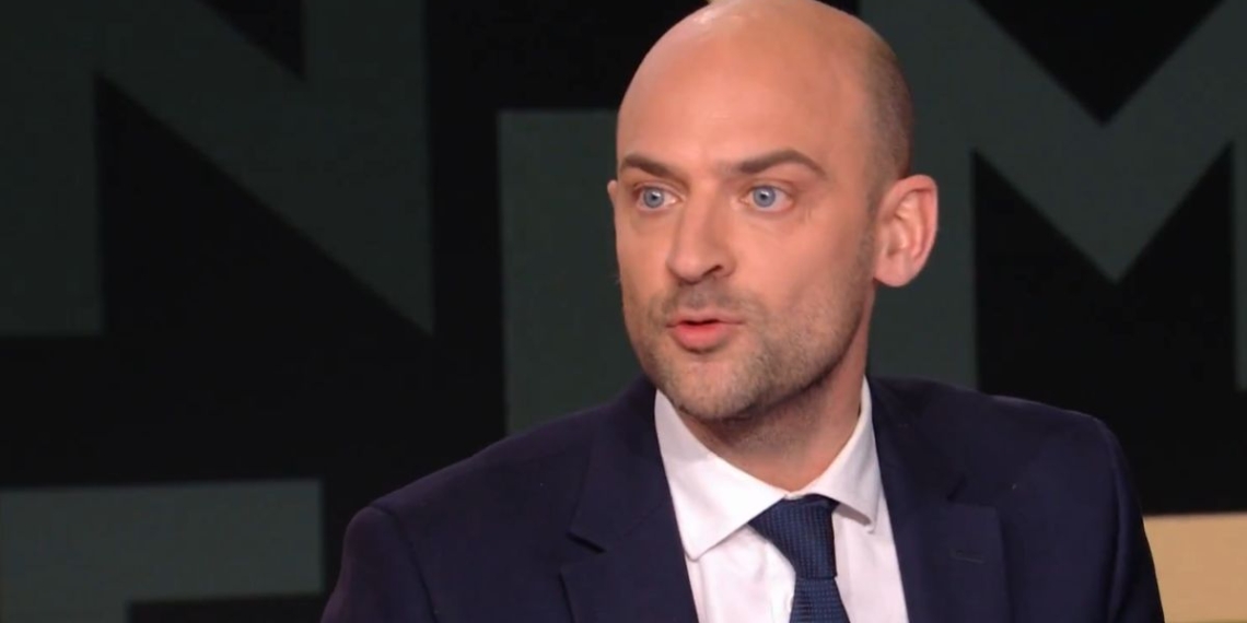 La visite du Ministre de Jean-Noël Barrot en RCA a suscité la réaction de Blaise Didacien Kossimatchi