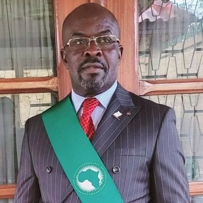 Le Ministre d’Etat à l’Education Nationale Aurélien Simplice Kongbelet Zingas clarifie l’admission du Bac à titre exceptionnel