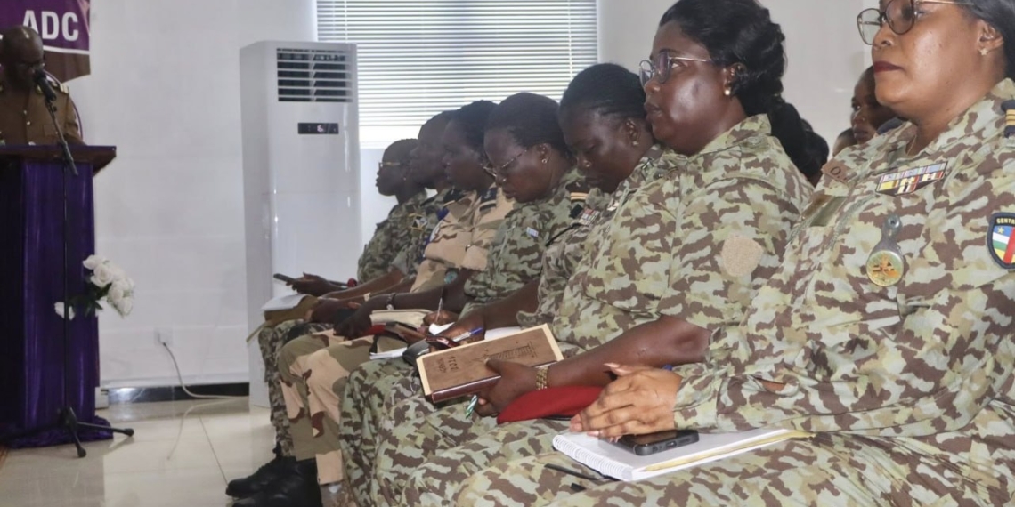 Les femmes en uniforme renforcent la synergie et le leadership pour une sécurité intégrée