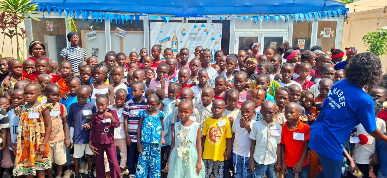Les enfants de l’école de dimanche de Sapka-Mborla en visite à la maison Russe de Bangui