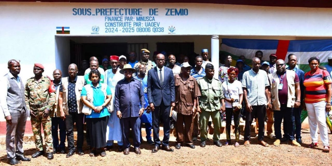 Prévention d’Ebola aux frontières RCA-RDC : le Ministre Centrafricain de la Santé Dr Pierre Somsé en mission à Zémio