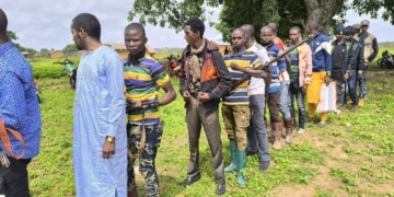 En Centrafrique, des ex-combattants continuent de déposer les armes dans le cadre du processus DDRR